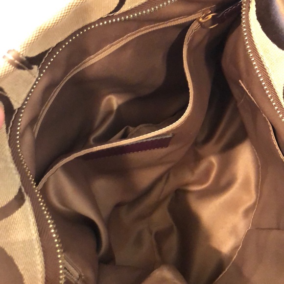 Coach Signature Carley Handbag - Picture 9 of 12